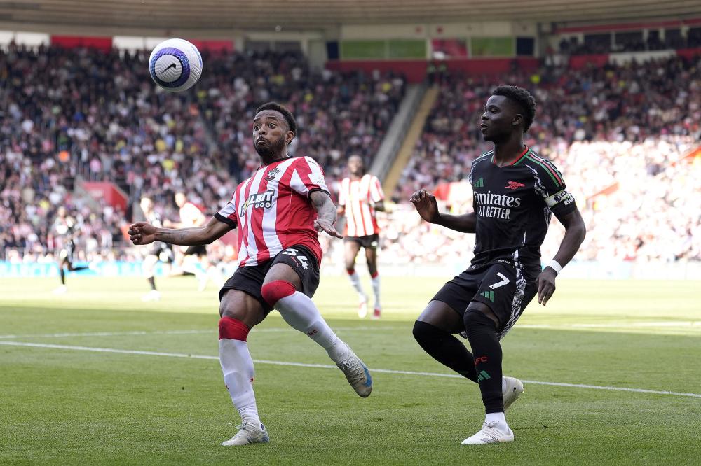 王励勤升任3天遭围攻，呼吁理性追星，极端球迷为何反目？